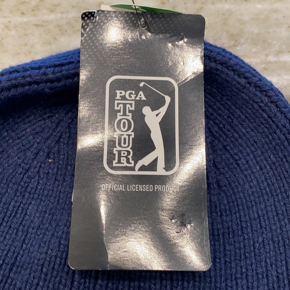 - Hat beanie PGA Tour navy ribbed beanie. New with tags. Can wear cuffed.
C - Picture 4 of 4